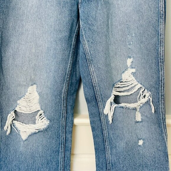RE/DONE 90s Distressed High Rise Loose in Destroyed Medium Blue Size 24 - Picture 7 of 16